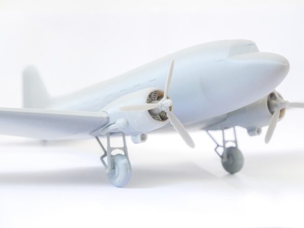 Douglas DC-3 / C-47 - Image 9